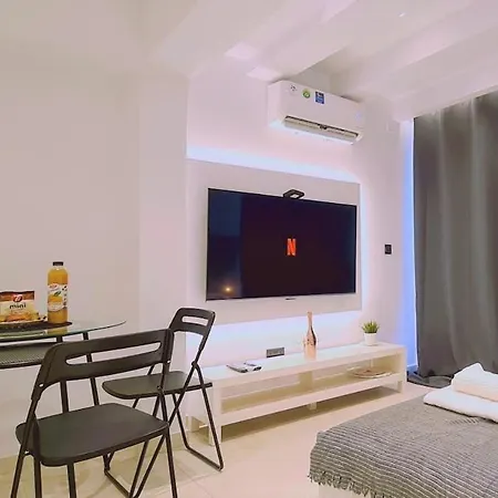 Apartment Mezarina 2 *